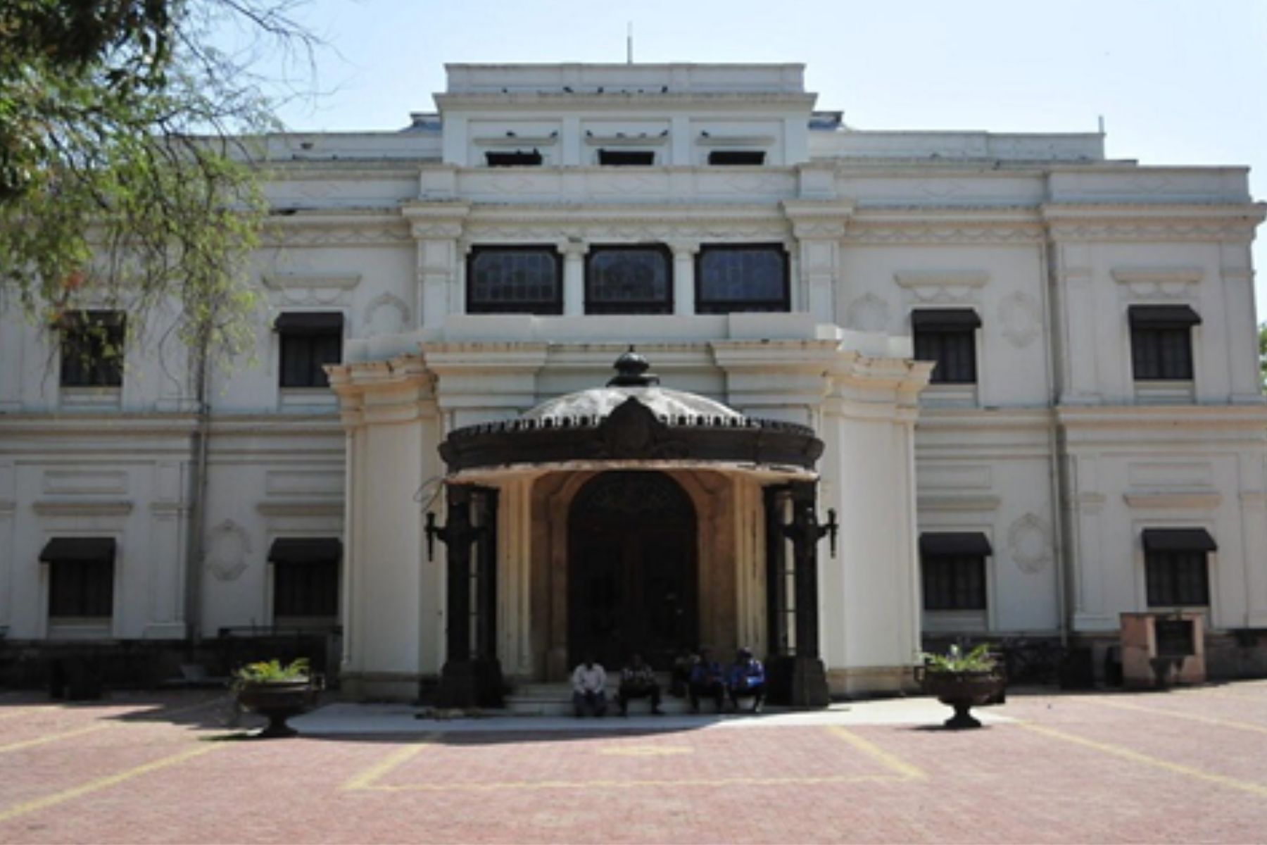Lal Bagh Palace